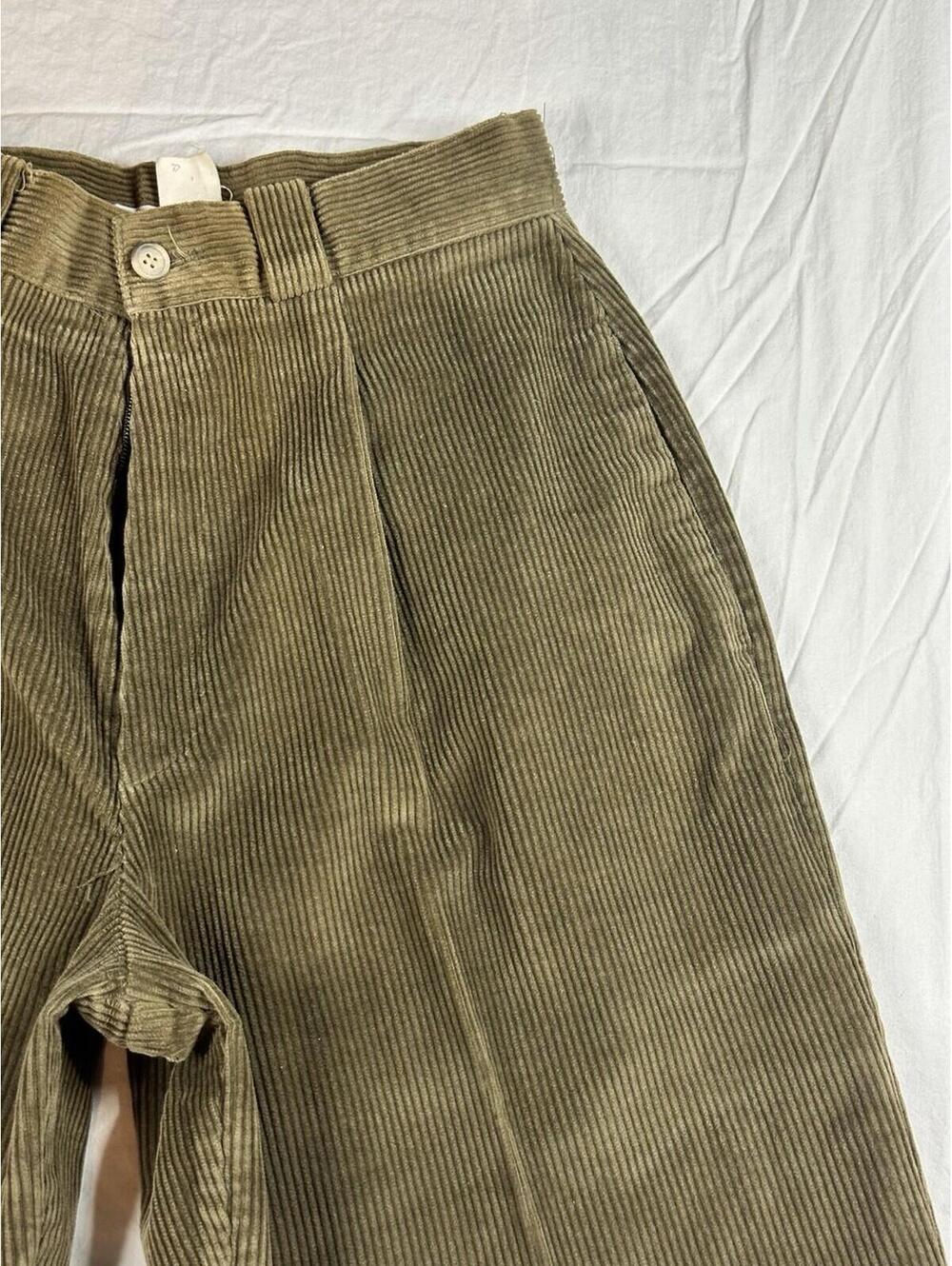 ✨🌿 Vintage Weathervane USA Olive Corduroy High Waist Pleated Pants Size 6🌿✨ - Picture 3 of 16